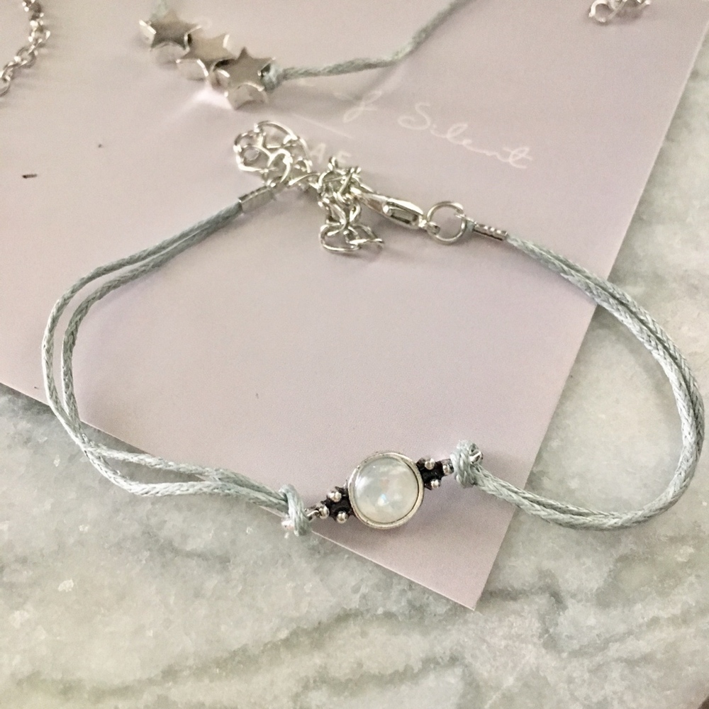 Snowflake Moon and Stars 5-Piece Bracelet Set - Picture 6 of 8